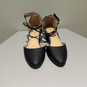 Nine West Girls black dress shoes heels size 2